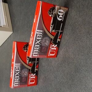 New Sealed 2PC Maxell Audio Cassette Tapes 60 minutes of recording